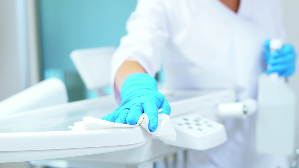 Intervista disinfettanti Dott. Carloni disinfettanti clinica odontoiatrica